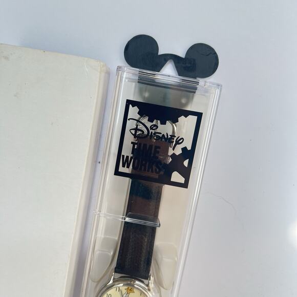 Disney Time Works~ Santa Mickey Mouse Watch Christmas Themed~ New in Box - Picture 4 of 10